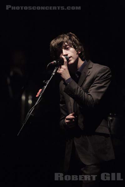 THE LAST SHADOW PUPPETS - 2008-08-26 - PARIS - Olympia - Alex Turner